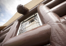 Buy unique inflatable Aprés Ski Hut with a standard size of 7 by 5 by 4 meters for both young and old. Order inflatable winter attractions now online at JB Inflatables America