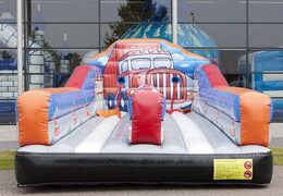Opblaasbare Bungeerun luchtkussens kopen voor kids in thema sterkste man. Attractie voor zeskamp sport en spel dorpsfeest bij JB Inflatables