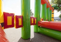 Opblaasbaar sport en spel bestellen hobbelpaard race zeskampspel dorpsfeest voor kinderen bij JB Inflatables