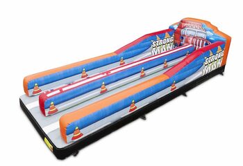 Opblaasbare Bungeerun kopen voor kinderen in thema sterkste man. Attractie voor zeskamp sport en spel dorpsfeest bij JB Inflatables