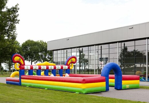 Opblaasbare hobbelpaard race baan bestellen voor kids in thema western cowboy bij JB Inflatables